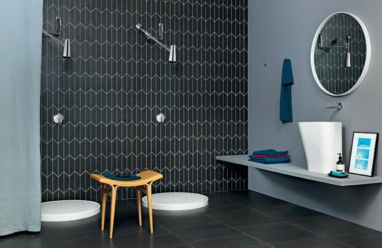 medinė vonios spintelės išmatų dizaino idėja tapetai sienų lentynos apvalus veidrodis