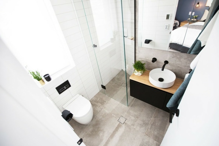 fekete fa fürdőszobai szekrény kis üveg zuhanykabin