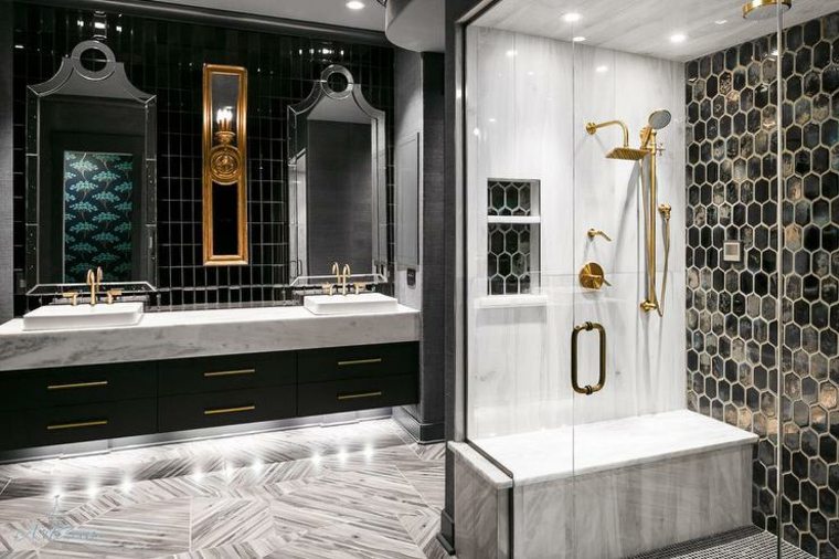 armadietto sospeso cabina doccia lavabo bagno bianco e nero