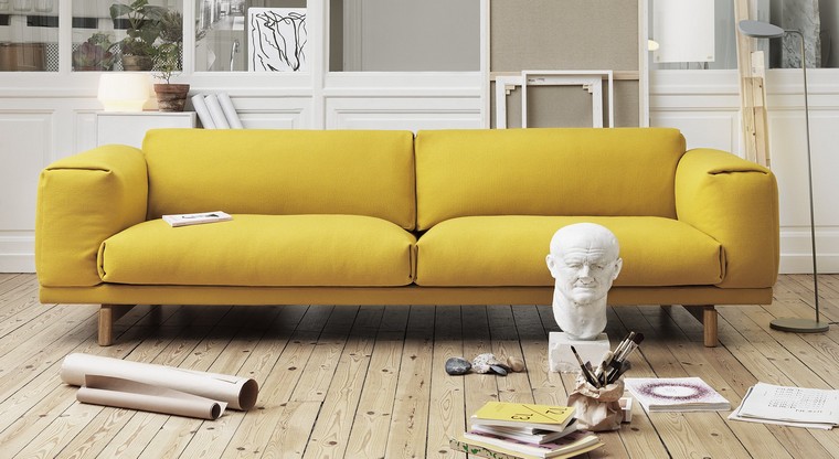 geltona-sofa-baldai-madinga-svetainė