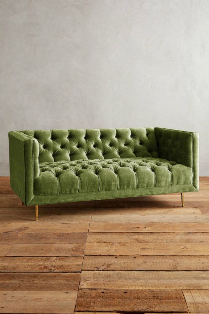 mobili verdi soggiorno design divano antropologia