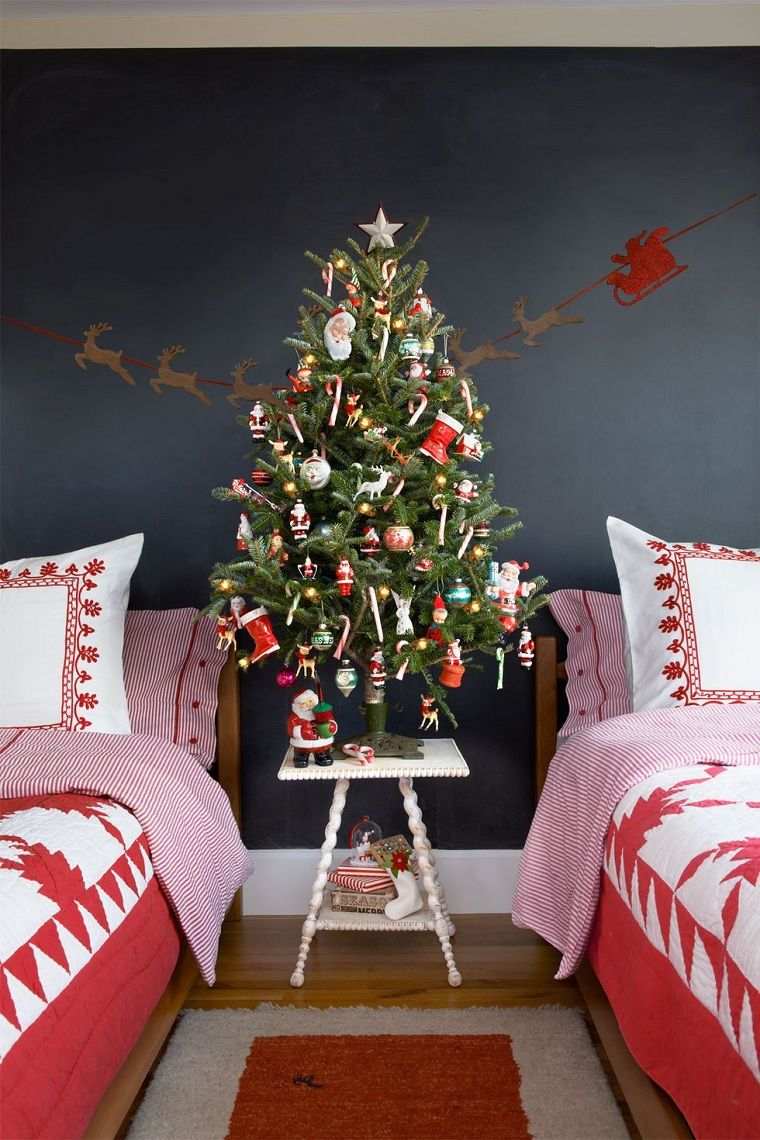 Dekoratyvinė-maža Kalėdų eglutė-natūralios idėjos-miegamojo draugai
