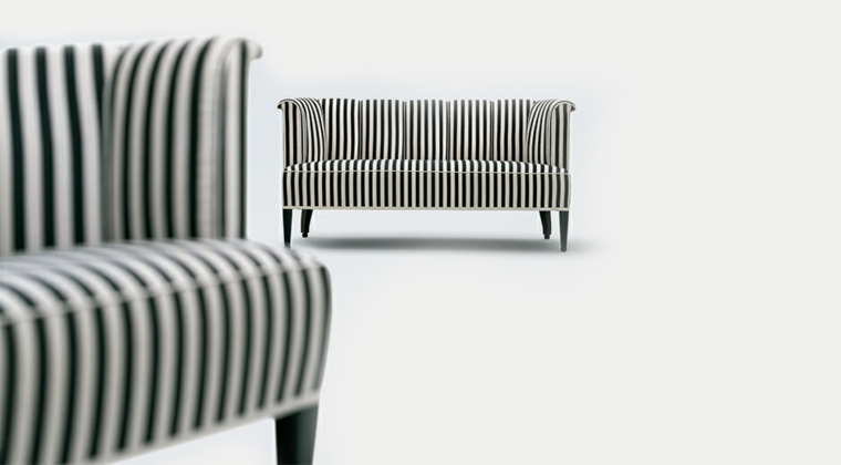 zebra kauč sa suvremenim dizajnom