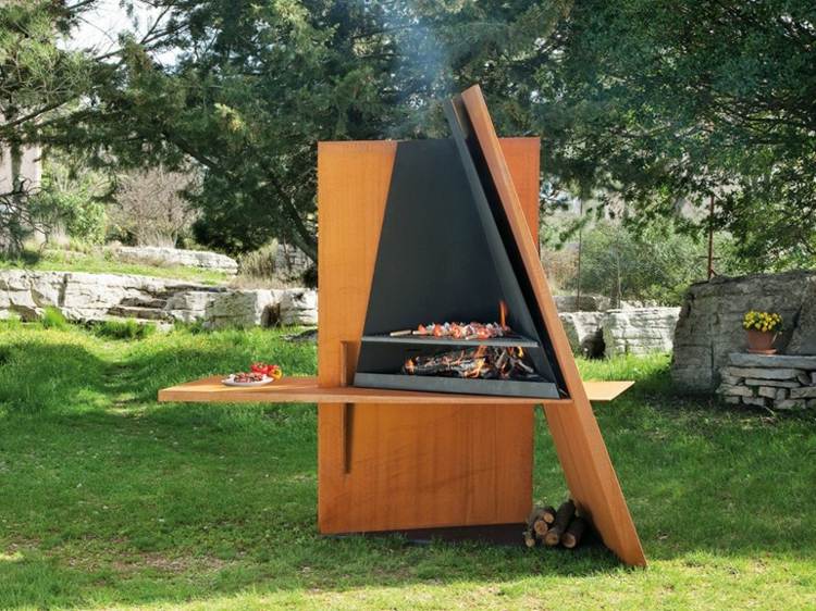 Focus barbecue moderno da esterno