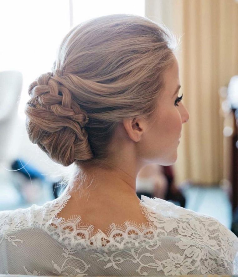 chignon per acconciatura da sposa