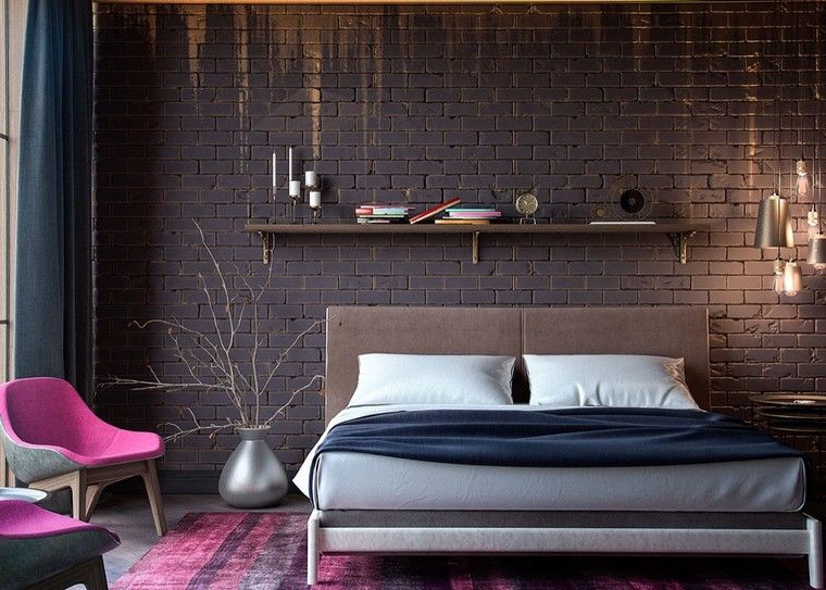 interni camera da letto muro mattoni poltrona viola mensola pavimento in legno tappeto deco vaso