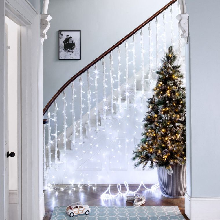 Luce di Natale decorazione idea luce ghirlanda scala interna