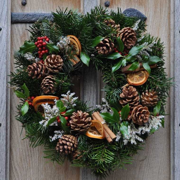 Natale verde ghirlanda porta pigna decorazione esterna natale