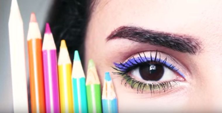 novità trucco eyeliner-colore-brillante-occhi-trucco