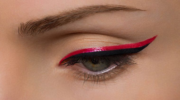 trucco-eyeliner-vibranti-shade-tendenze