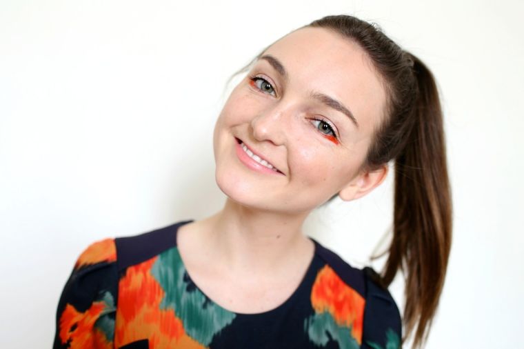 apelsinų akių makiažo modelis