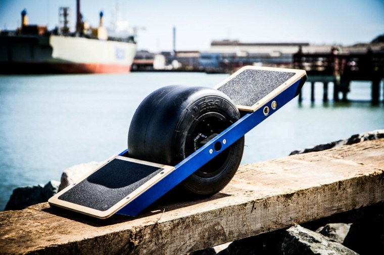 attrezzatura da presentazione per skateboard a una ruota