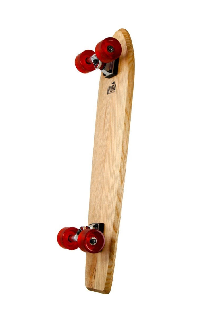 skateboard-fiammifero-rotelle-rosse