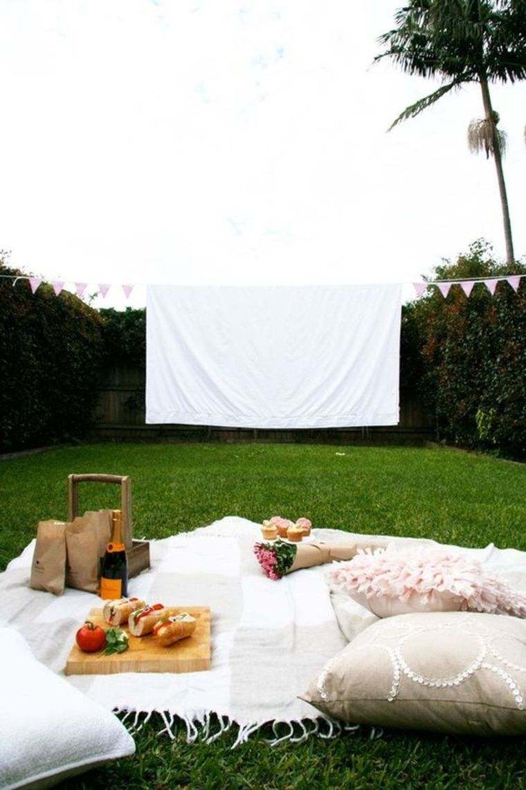 home-giardino-outdoor-cinema-attività-glamping