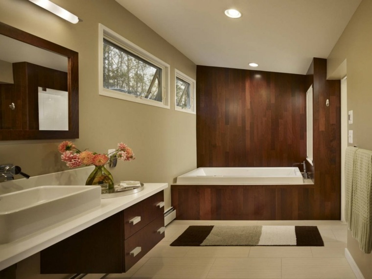 barna csempe fürdőszoba fal dekoráció