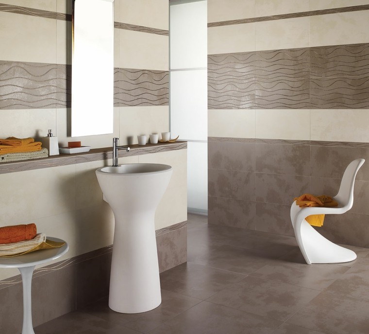 associare i colori del bagno marrone