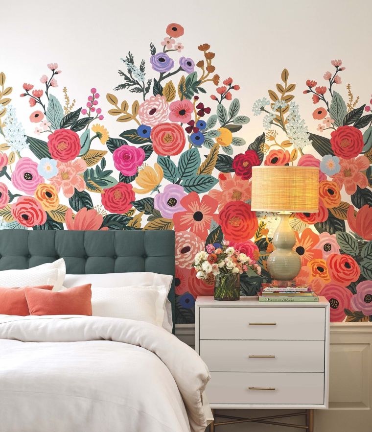 madingi tapetai 2020 gėlių dizaino miegamasis