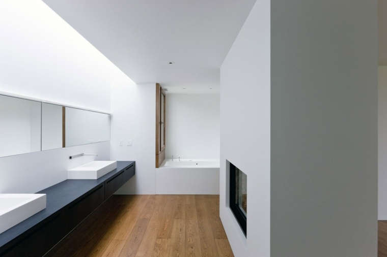 plutajući podovi minimalističke kupaonice od parketa