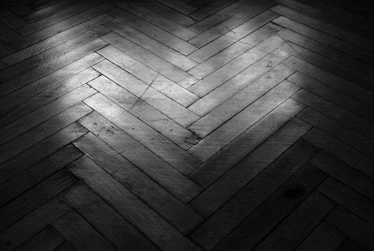 parquet nero legno-modello-archiviazione-tradizionale