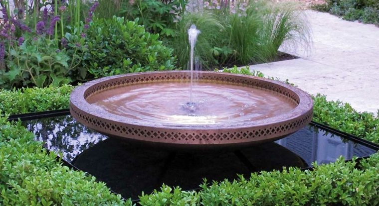 zen sodo fontano idėja