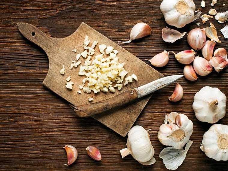 spezie benefici per la salute aglio