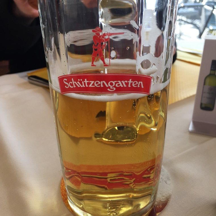 pinta di birra schutzengarten del Liechtenstein