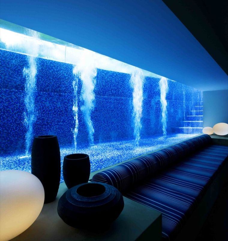 dizajn-interijer-prozirno-zidni stakleni bazen