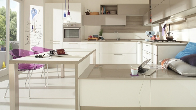 fehér és bézs színű konyhaszekrény modell olasz konyhai kiegészítők