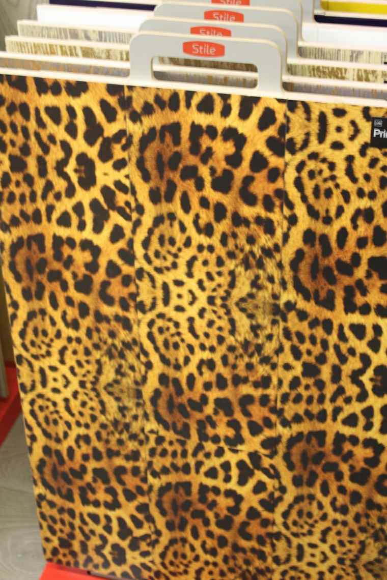drveni podovi originalna ideja podna obloga leopard uzorak