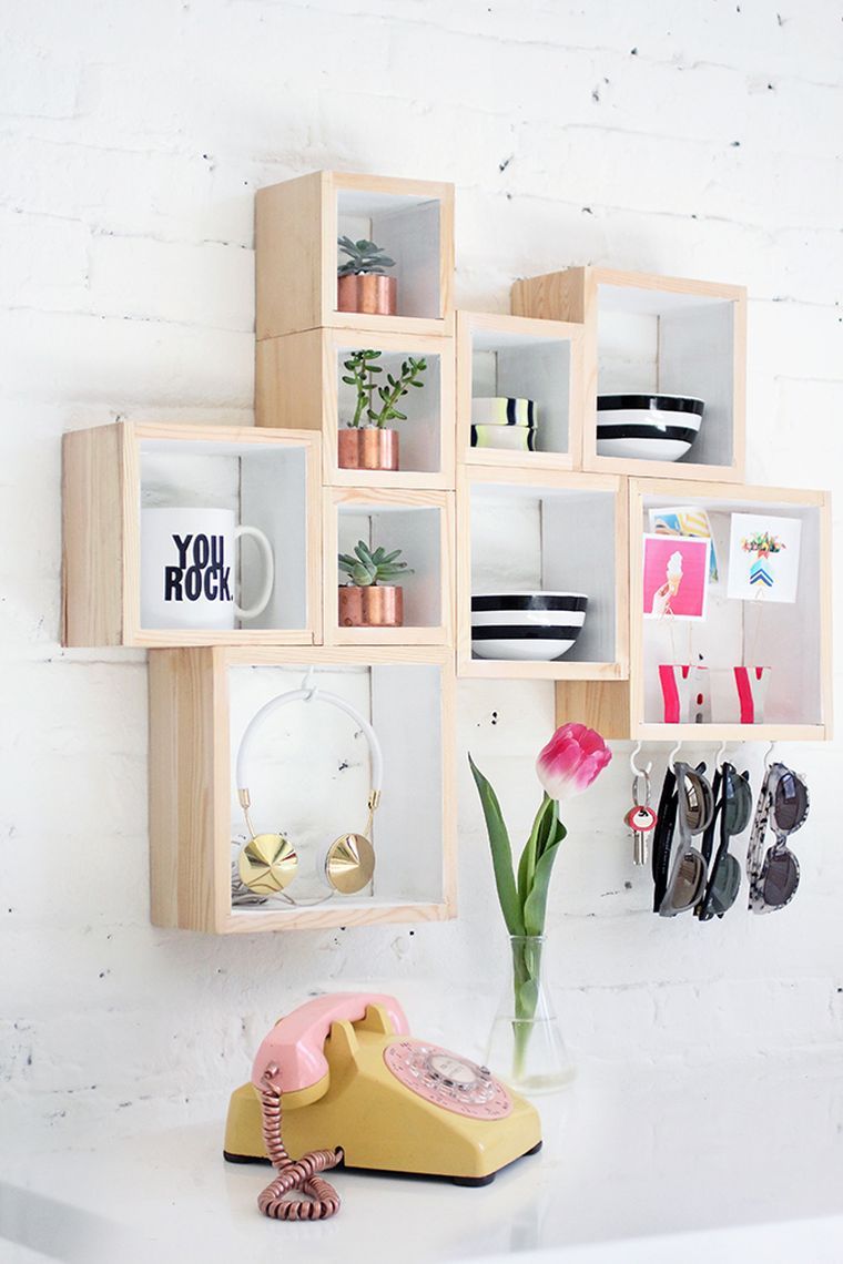 ウォールキーホルダーのアイデア-DIY-storage-wall-shelves