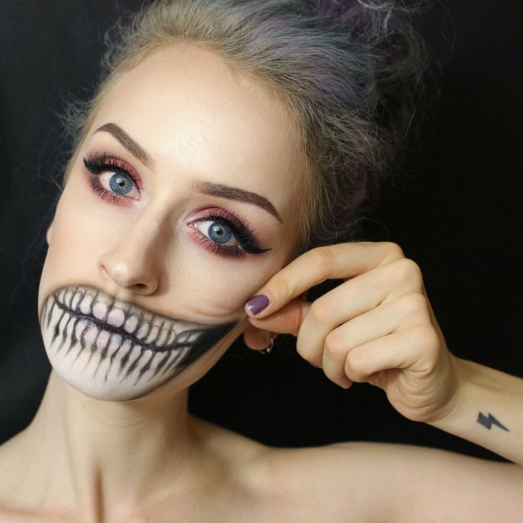 semplice trucco di halloween costume raccapricciante