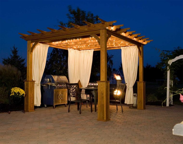 fa-pergola-kis-tér-idee-diy terasz menedék