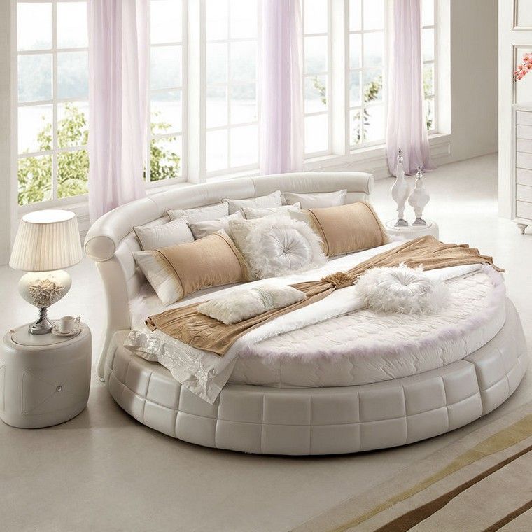 interijer spavaća soba ideja okrugli krevet madrac kupiti odaberite podnu svjetiljku