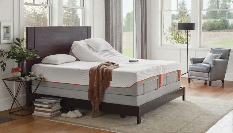 design moderno materasso testiera letto tappeto beige idee pavimento