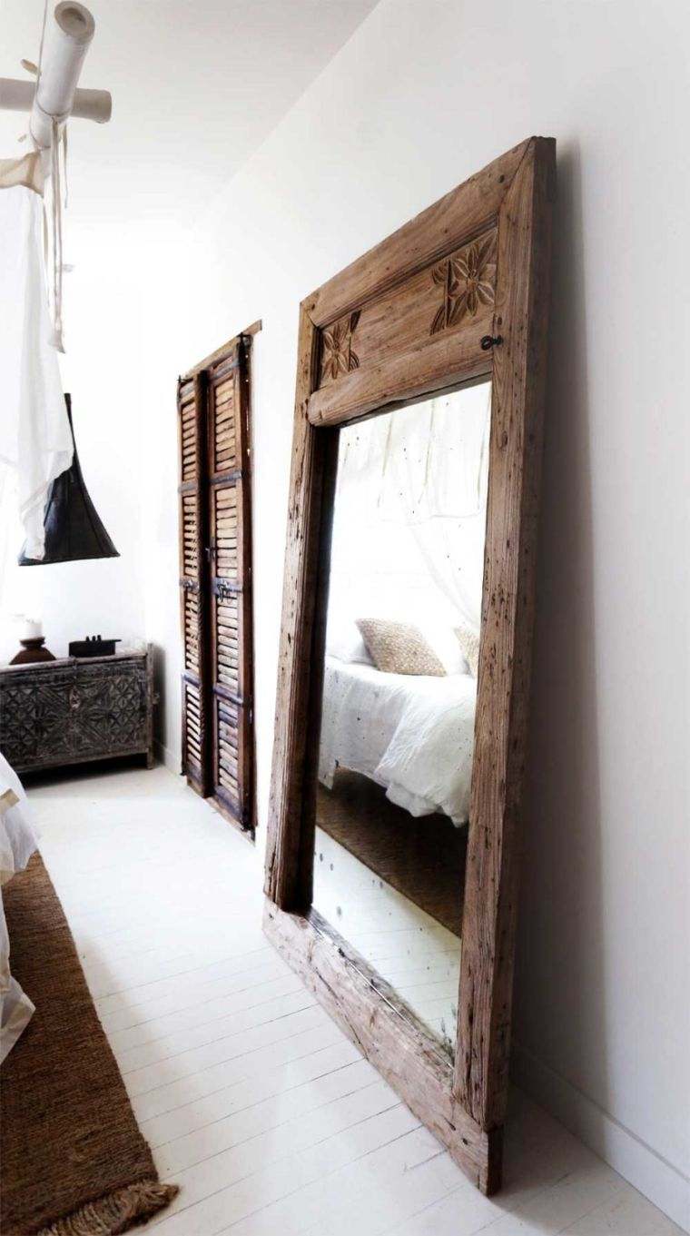 tükör hálószoba nyers fa dekoráció modern design