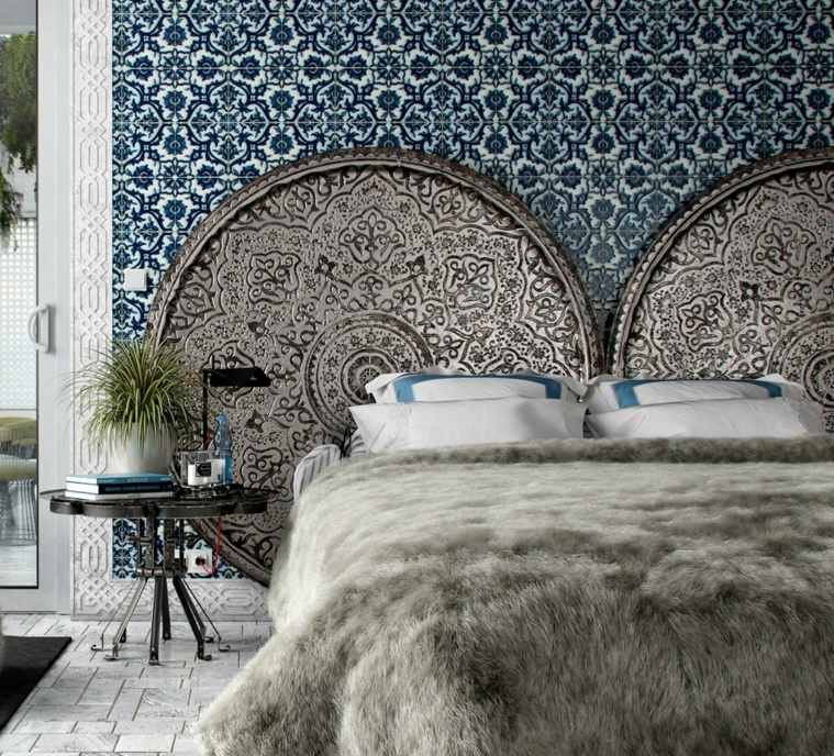 di che colore è la testiera in stile marocchino per interni di una camera da letto moderna