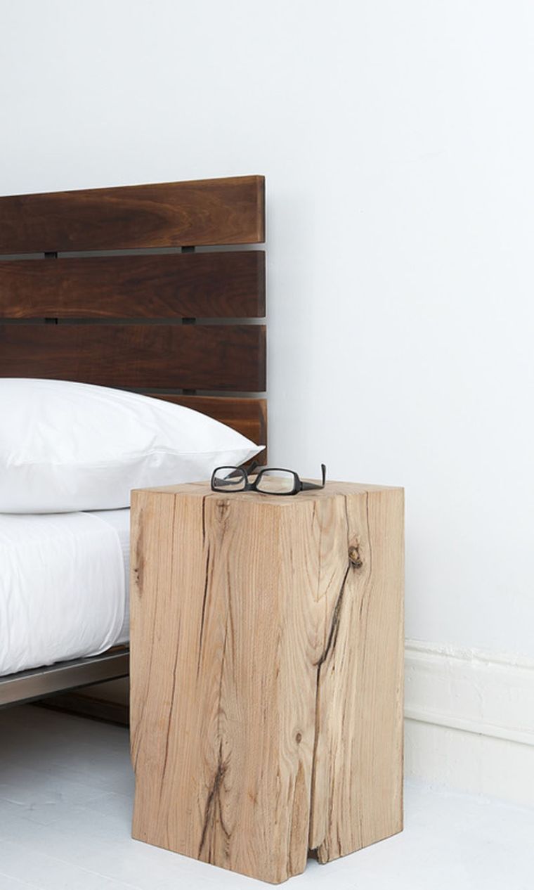 medinis deko-naktinis stalas-suaugusiųjų-miegamojo dizainas