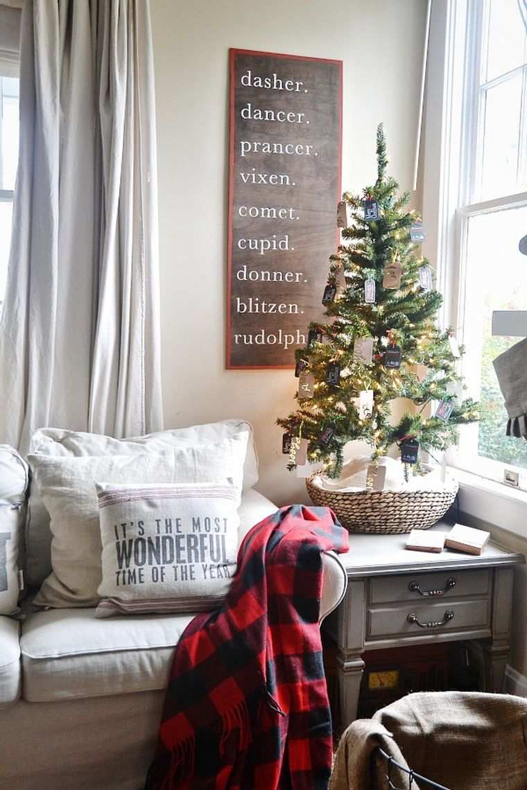 Deco-piccolo-albero-naturale-idea-mini-albero-di-natale