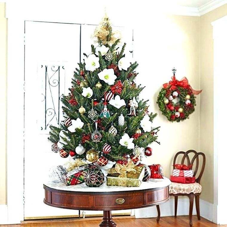 small-christmas-tree-deco-trendy-ideas-interior