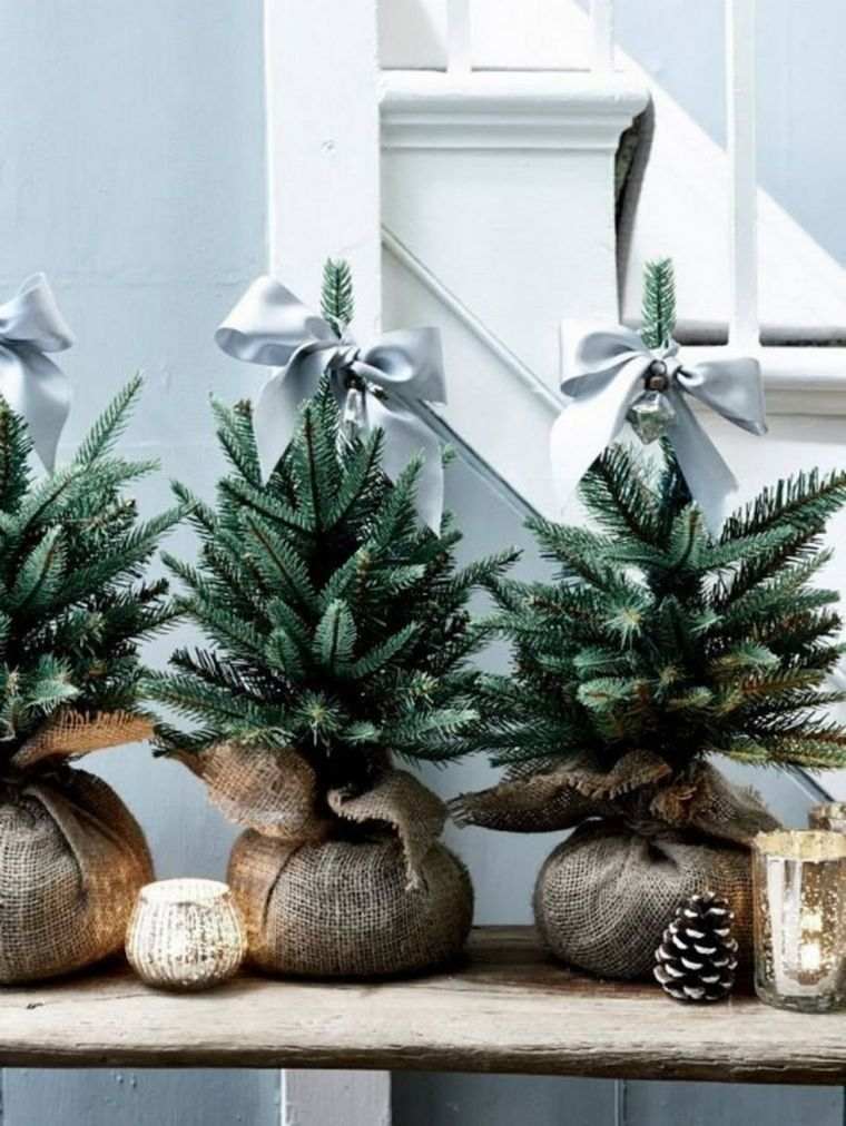 piccolo albero di natale caminetto-decorazione-idea-design