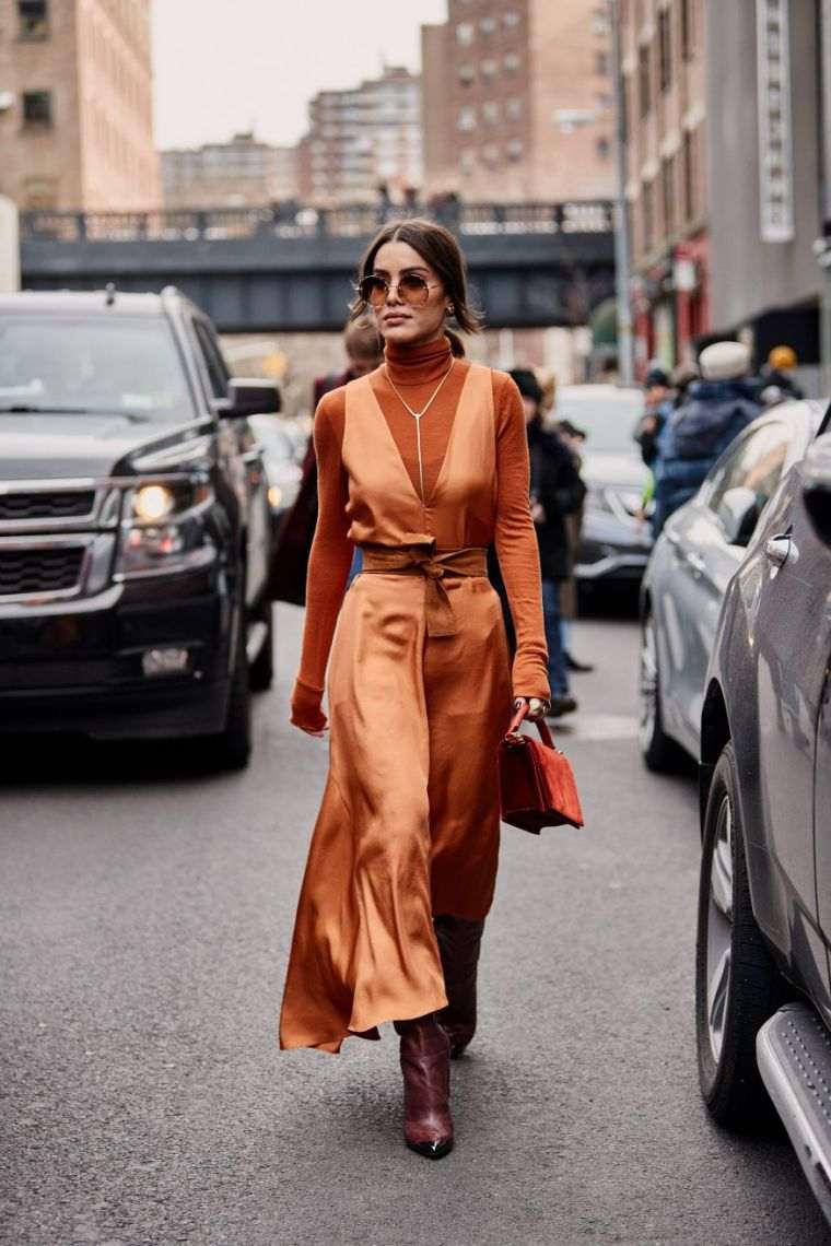 moderni oranžinė suknelė