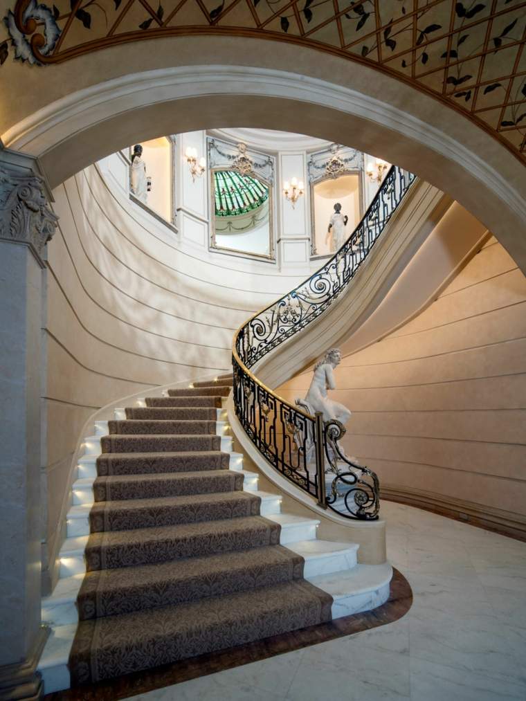 balustradiniai laiptai neoklasikinio laikotarpio didybės grožis
