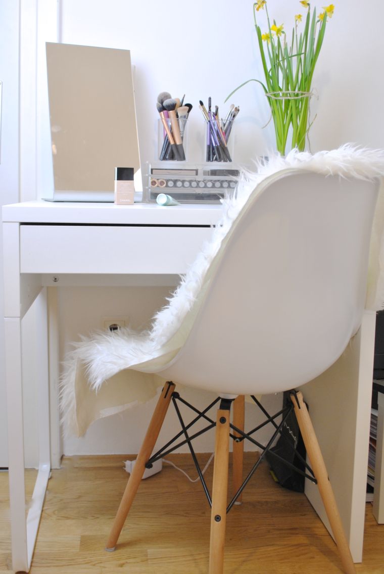 small-dressing-table-modern-design-ideas