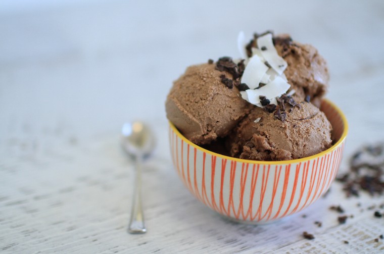 自家製アイスクリームレシピ健康的なバランスの取れたチョコレートのアイデア