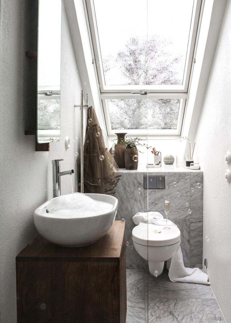piccolo bagno in legno ristrutturazione mobili in stile moderno