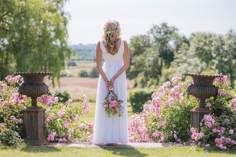 boho prašmatnios vestuvių suknelės idėjos