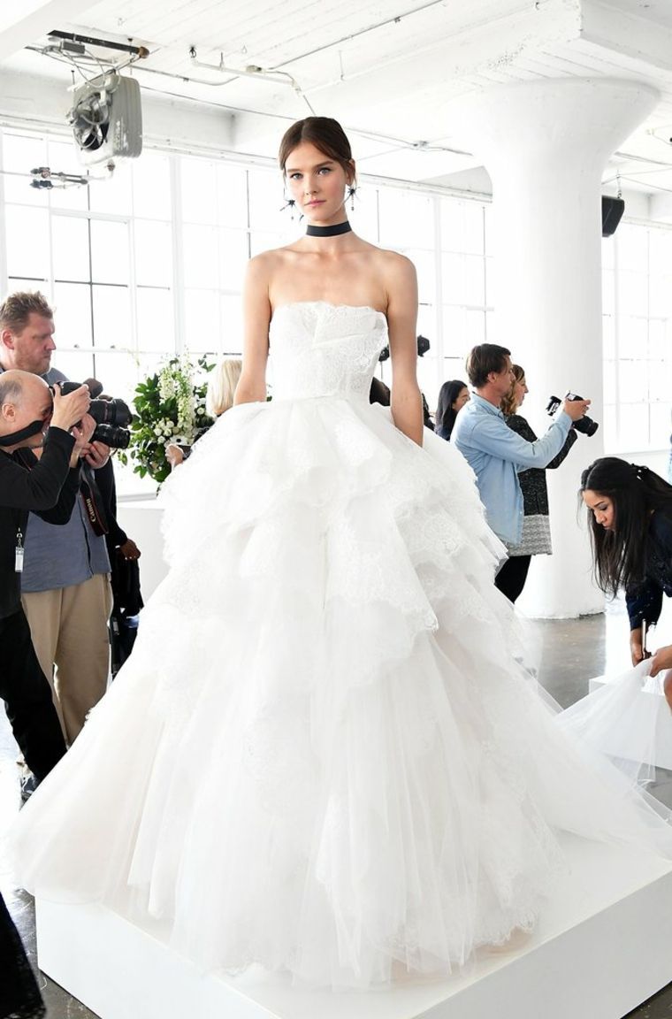 modello-abito-da-sposa-principessa-tendenze = 2018