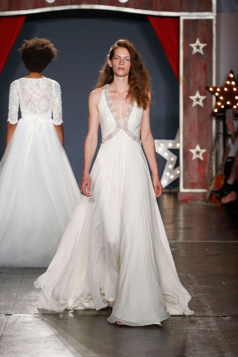 jenny-packham-beach-wedding-dress