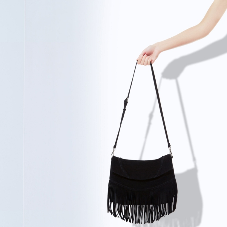 juodas elegantiškas boho pakraščio krepšys