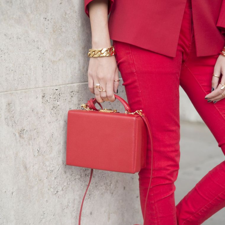 outfit monocromatico in rosso